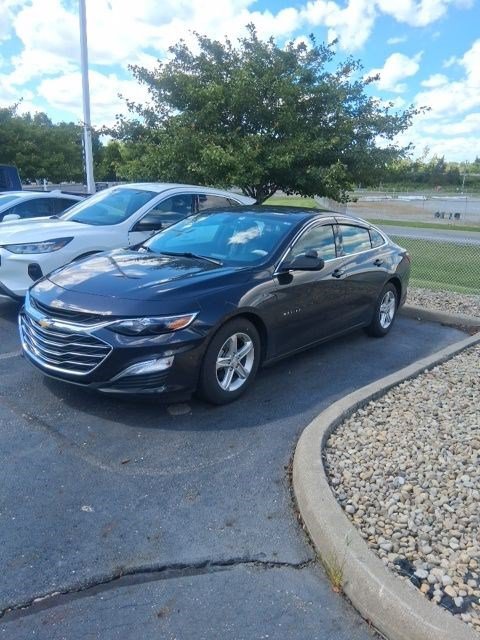 Used 2022 Chevrolet Malibu LS FWD image 4