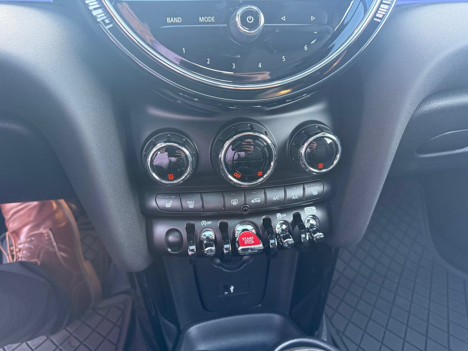 Used 2023 MINI Cooper S FWD image 15