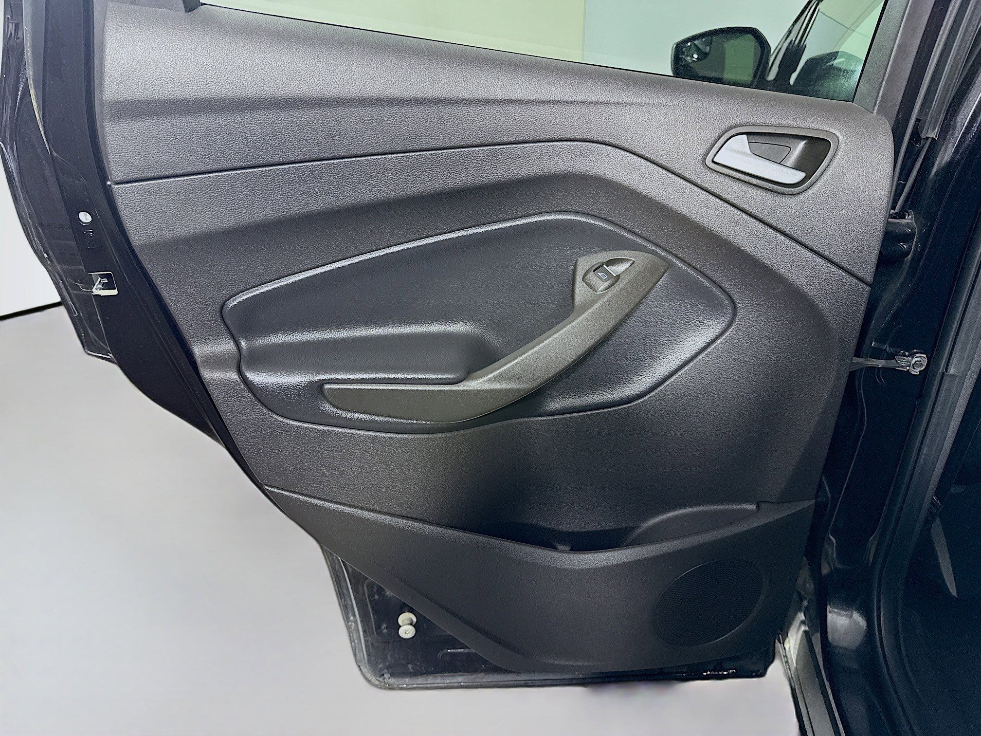 Used 2019 Ford Escape SEL image 26