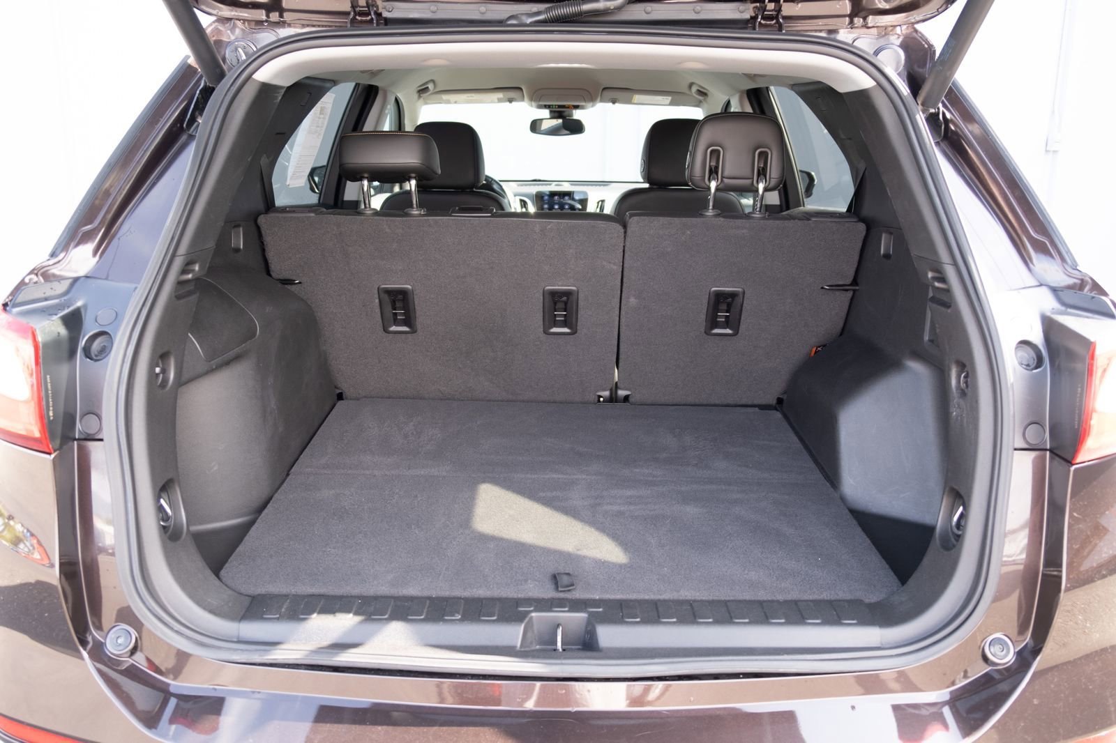 Used 2020 Chevrolet Equinox Premier AWD/4WD image 23