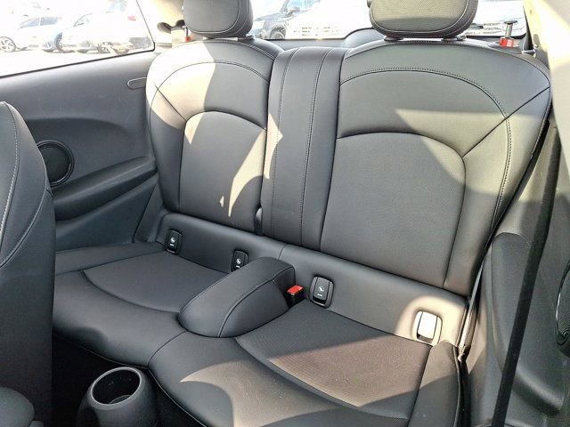 Used 2016 MINI Cooper S image 13