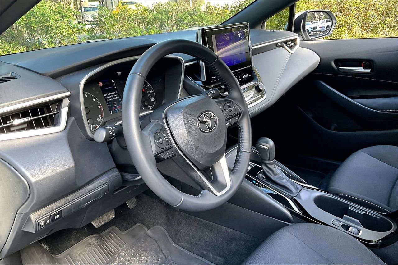 Used 2025 Toyota Corolla SE image 14