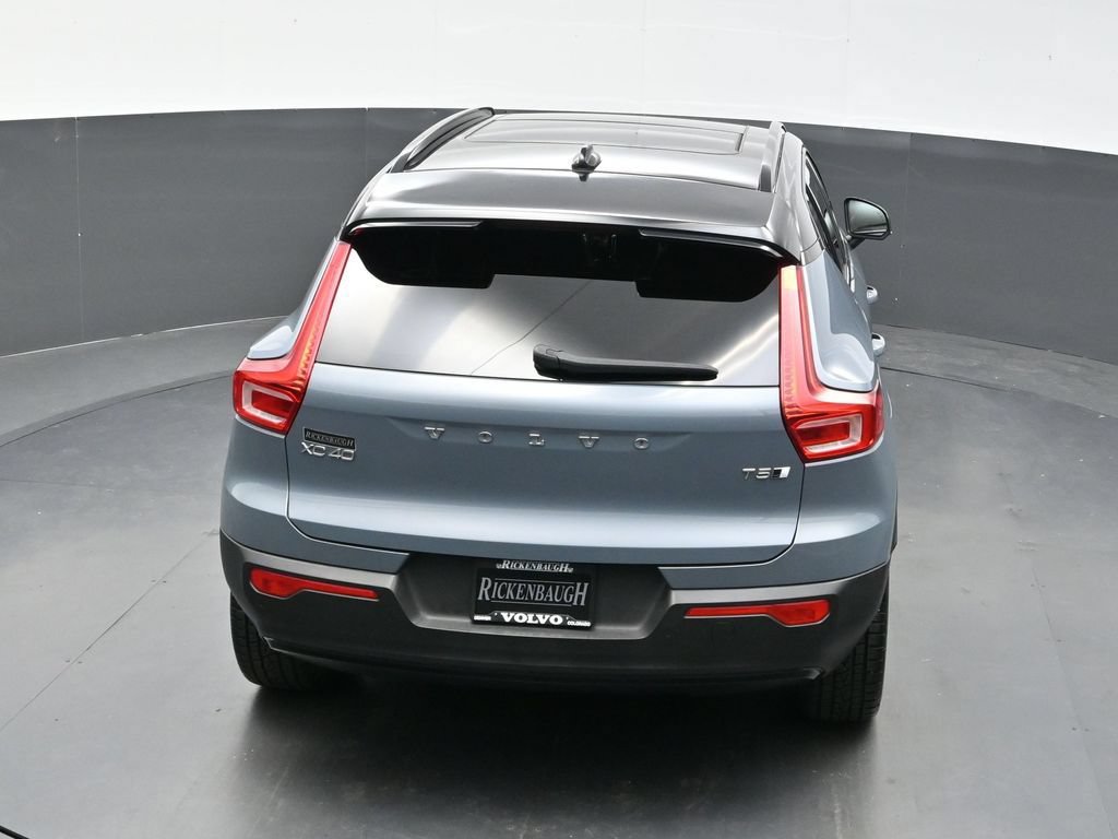 Used 2021 Volvo XC40 T5 R-Design w/ Protection Package Premier AWD/4WD image 31