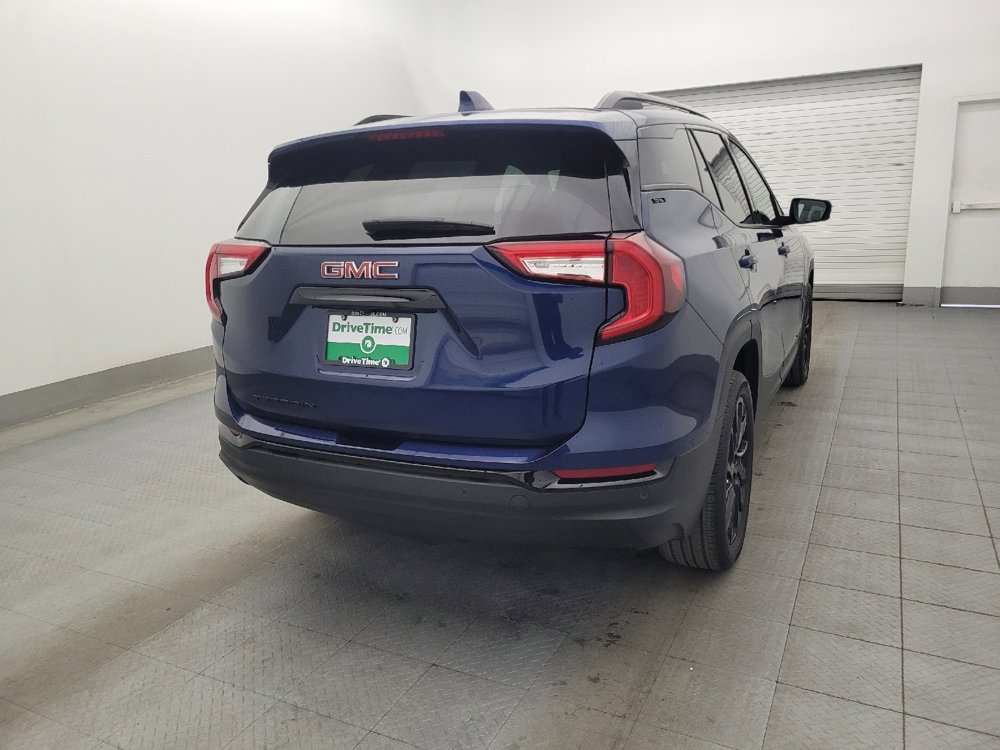 Used 2023 GMC Terrain SLT w/ Tech Package image 7