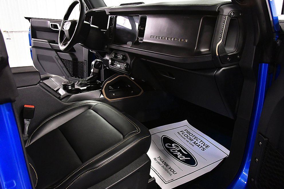 Used 2025 Ford Bronco Badlands image 29
