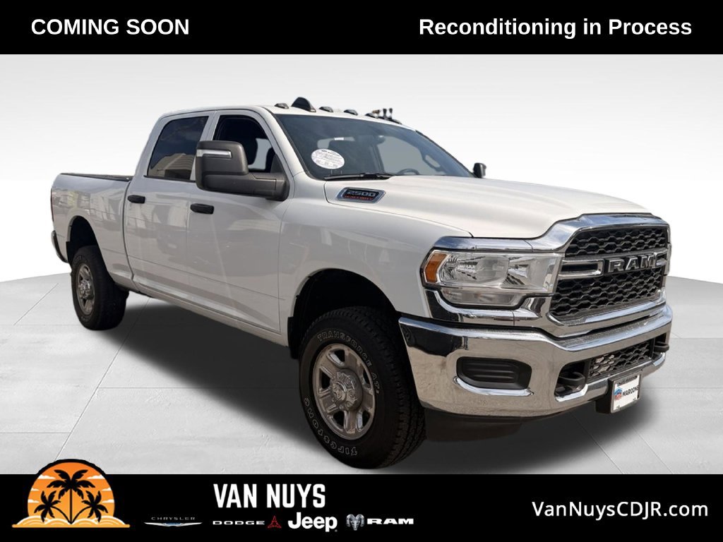 Used 2024 RAM 2500 Tradesman w/ Chrome Appearance Group AWD/4WD image 1