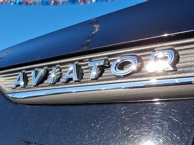 Used 2023 Lincoln Aviator AWD w/ Premium Package image 31