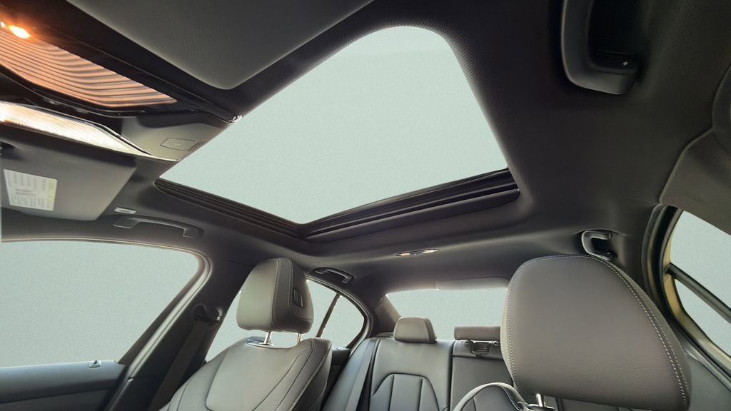 New 2026 BMW 330i Sedan w/ M Sport Package image 16