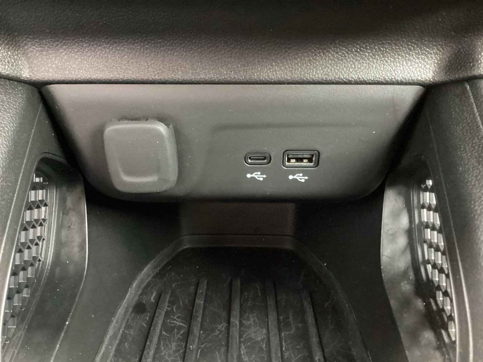 Used 2024 Chevrolet TrailBlazer LT w/ Driver Confidence Package FWD image 23