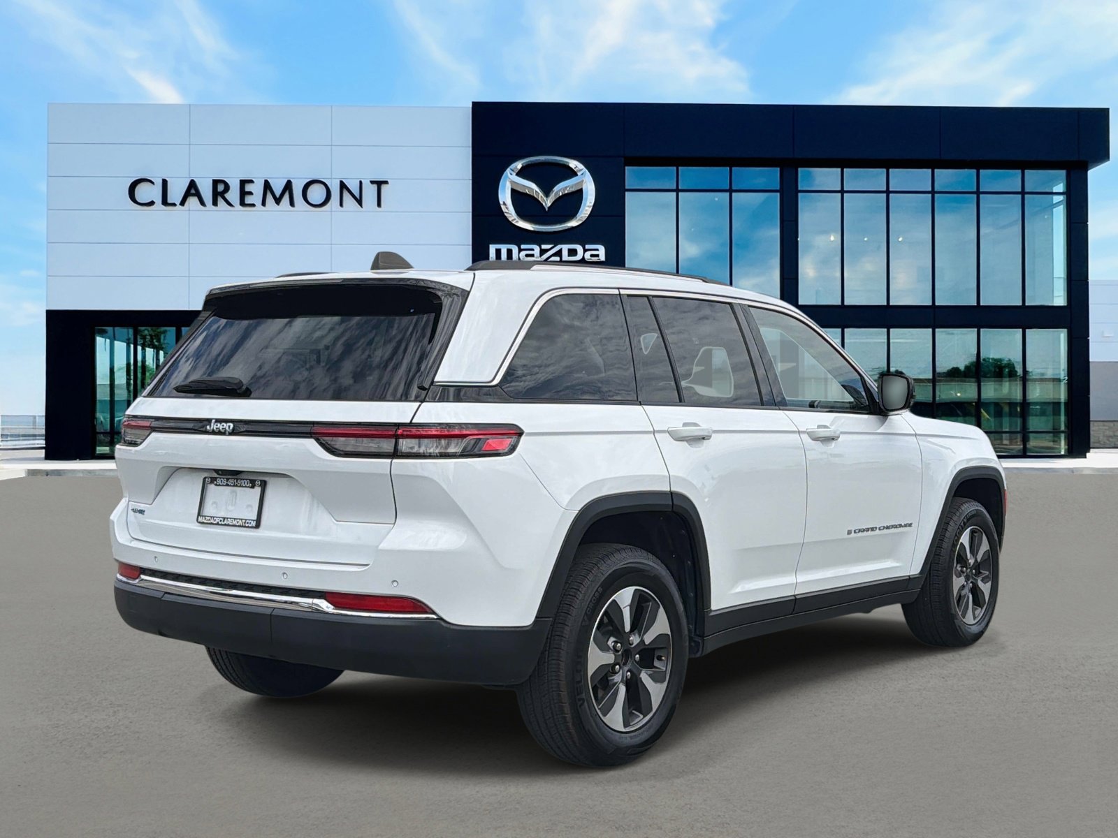 Used 2022 Jeep Grand Cherokee Limited 4xe AWD/4WD image 5