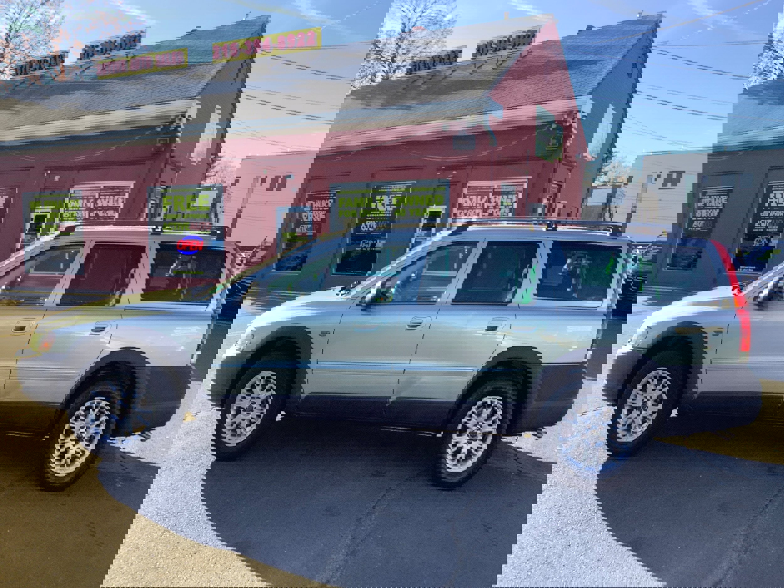 Used 2004 Volvo XC70 image 4