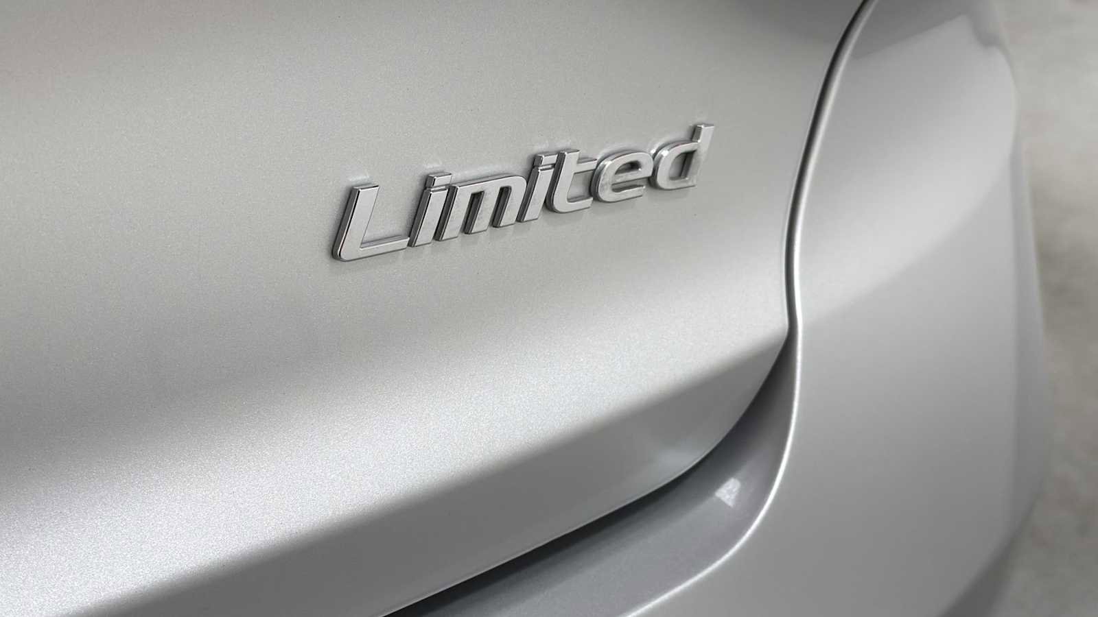 Used 2015 Hyundai Sonata Limited FWD image 27