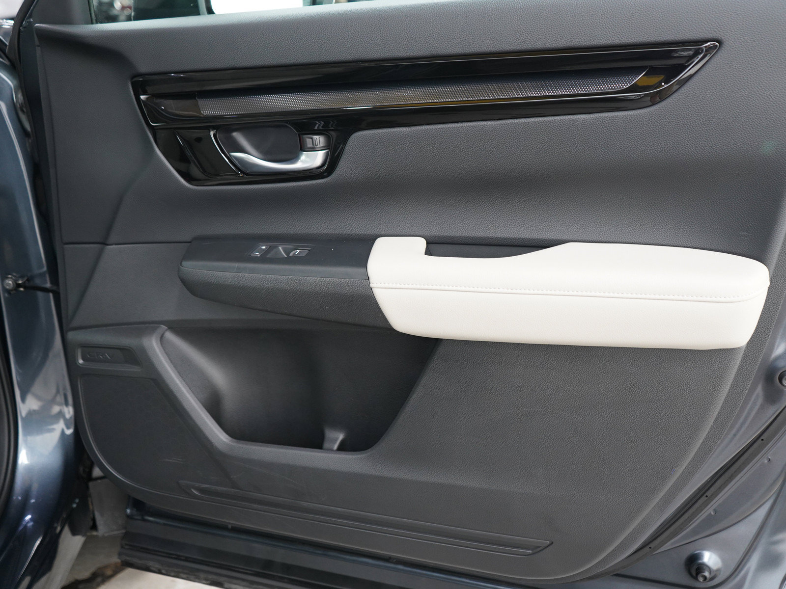 Used 2024 Honda CR-V EX-L image 9