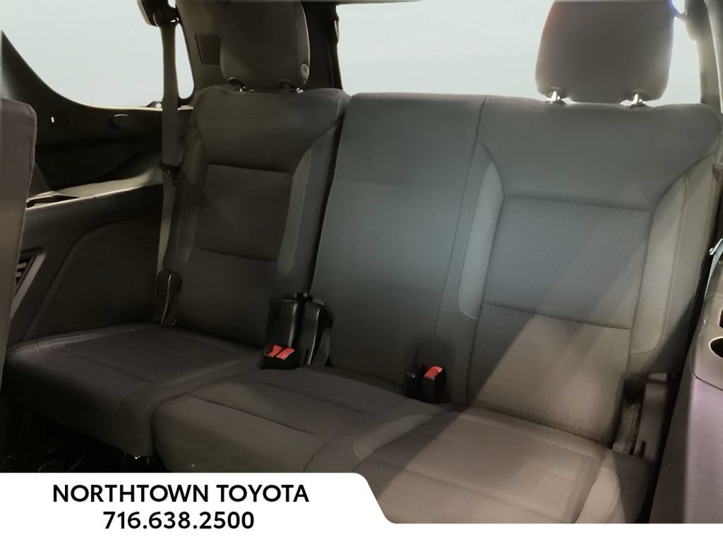 Used 2023 GMC Yukon SLE w/ Gmc Pro Safety Plus Package AWD/4WD image 14