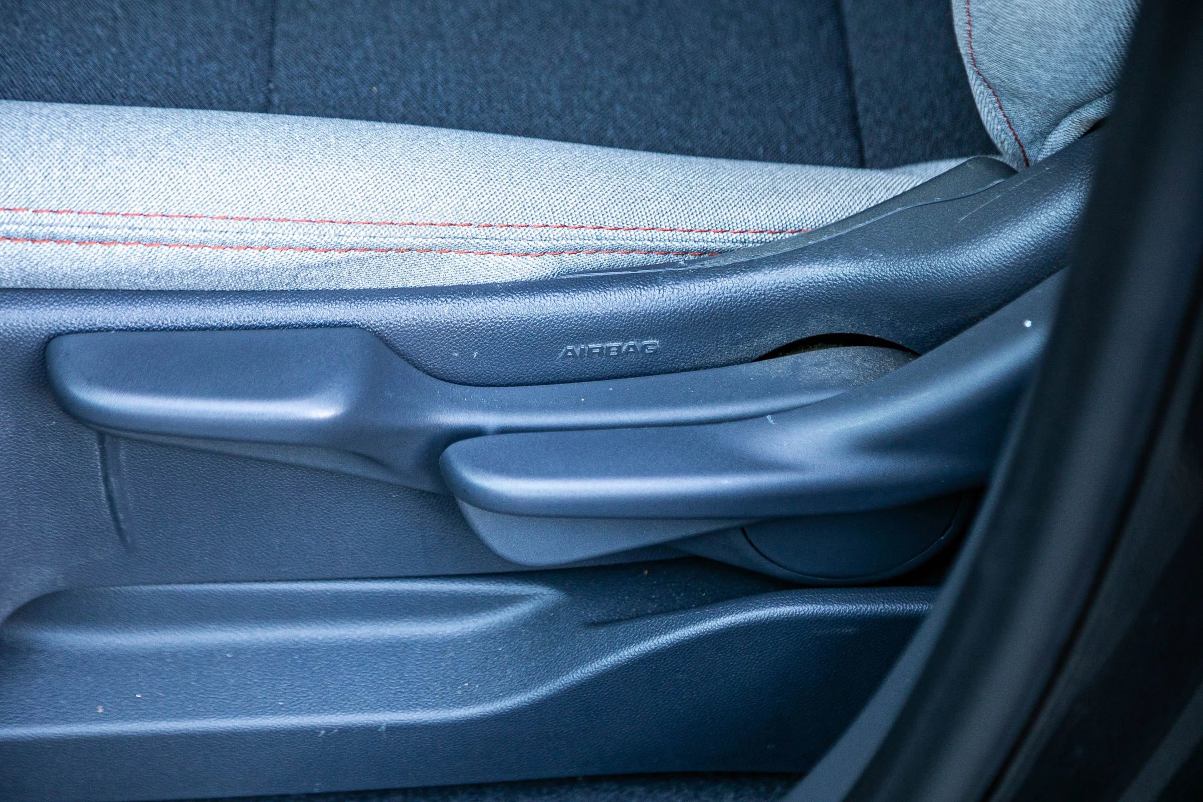 Used 2019 Chevrolet Bolt LT image 29