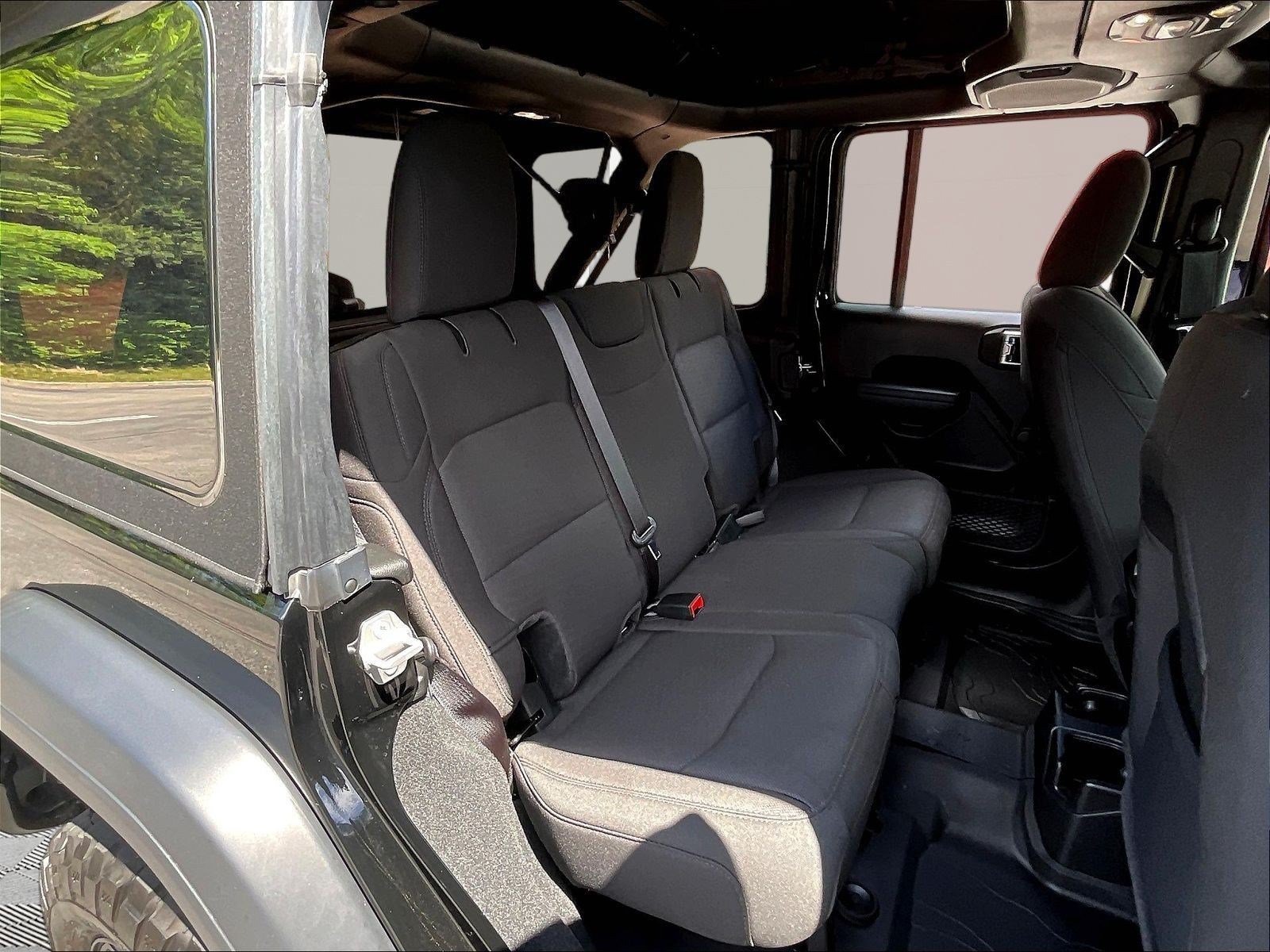 Used 2023 Jeep Wrangler Unlimited Sport AWD/4WD image 25