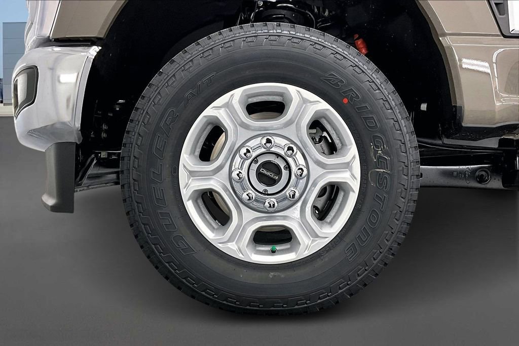 New 2026 Ford F250 XLT w/ XLT Premium Package image 13