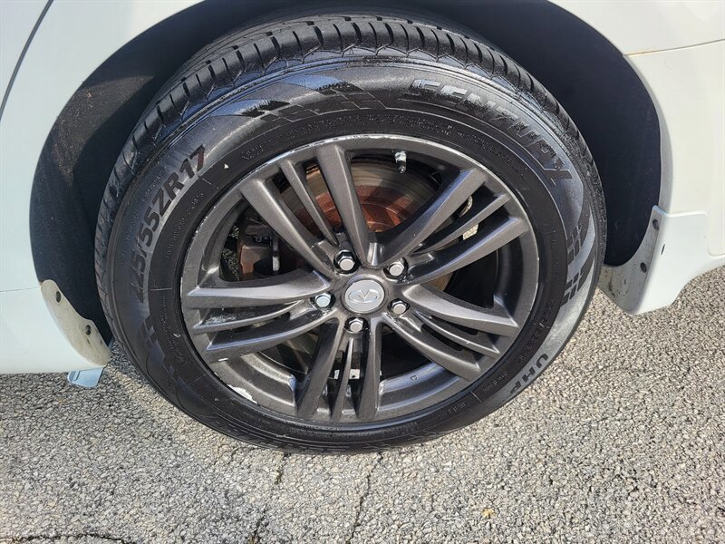 Used 2010 INFINITI G37 x Sedan w/ Premium Pkg AWD/4WD image 31