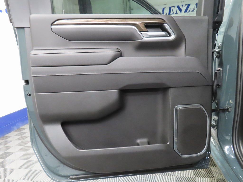 Used 2025 Chevrolet Silverado 2500 LT w/ Trail Boss Package image 61