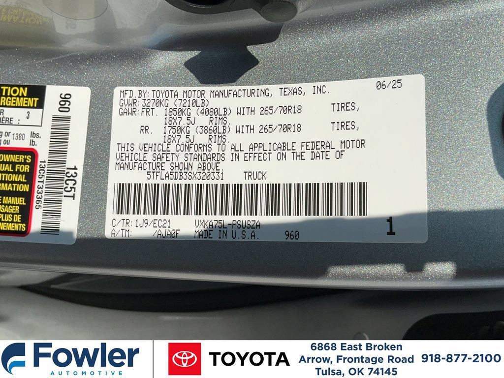 Certified 2025 Toyota Tundra SR5 w/ SR5 Premium Package AWD/4WD image 27