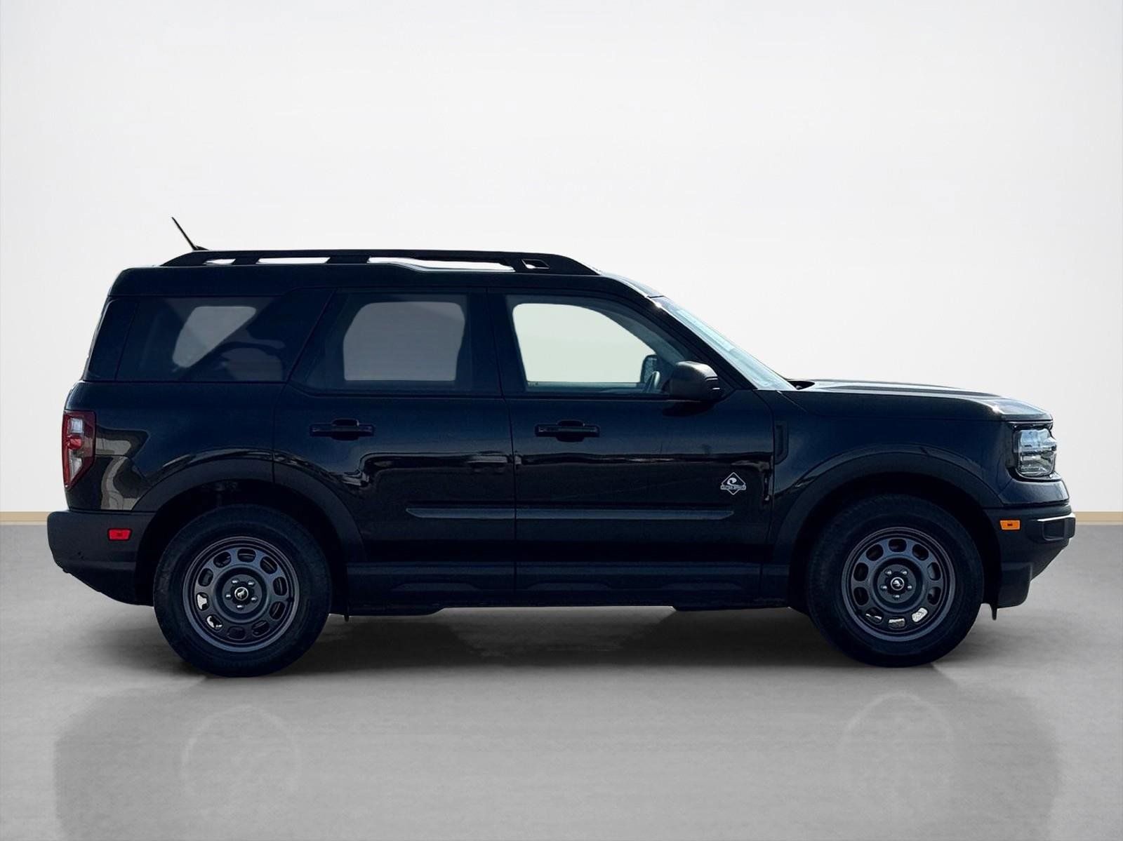 Used 2024 Ford Bronco Sport Outer Banks image 8