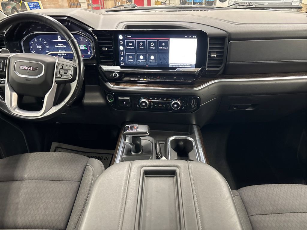 Used 2022 GMC Sierra 1500 Elevation w/ LPO, Elevation Black Package image 21