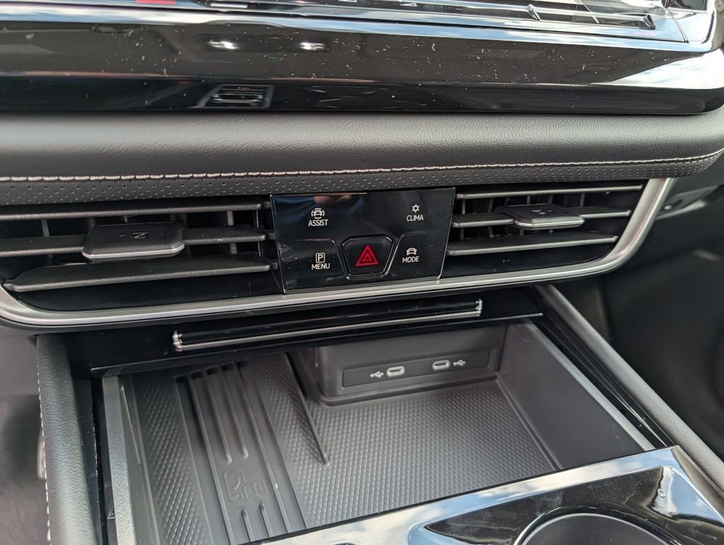 New 2026 Volkswagen Atlas SE image 12