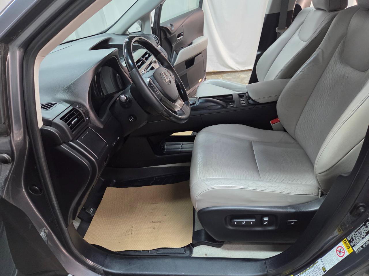 Used 2013 Lexus RX 350 AWD w/ Navigation Pkg image 16