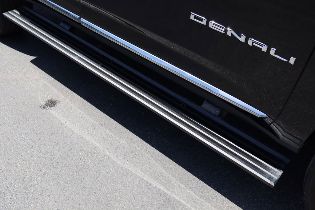 Certified 2026 GMC Yukon Denali Ultimate w/ LPO, Illumination Package image 11