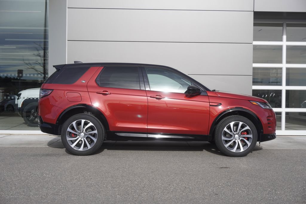 Used 2025 Land Rover Discovery Sport Dynamic SE image 7