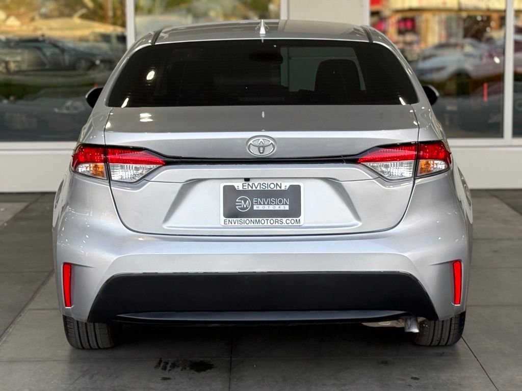 Certified 2025 Toyota Corolla LE image 10