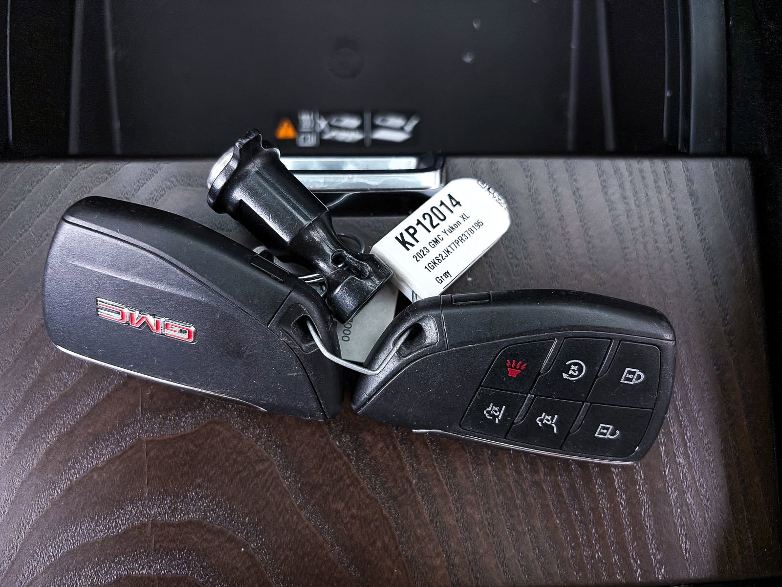 Used 2023 GMC Yukon XL Denali AWD/4WD image 31