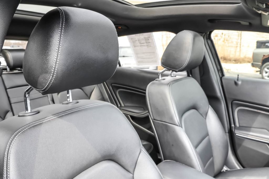 Used 2018 Mercedes-Benz GLA 250 4MATIC image 35