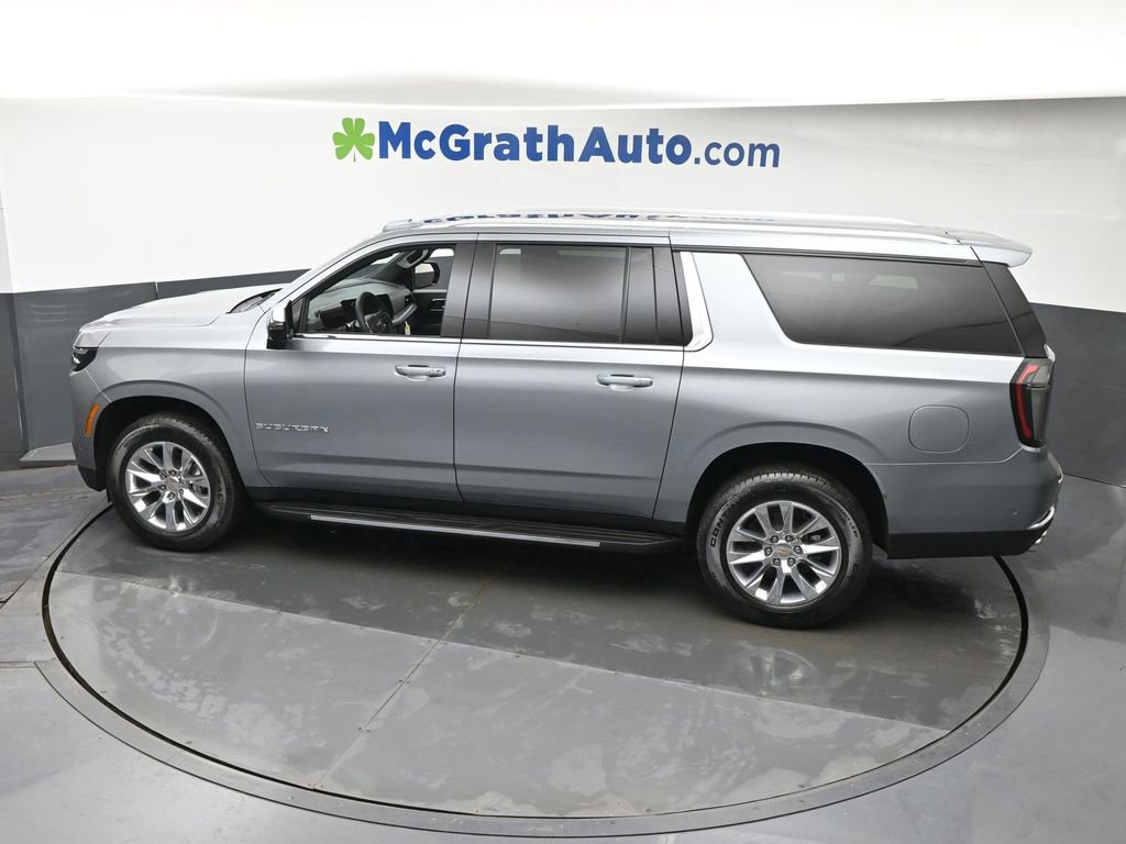 New 2026 Chevrolet Suburban Premier w/ Sun And Tow Package AWD/4WD image 27