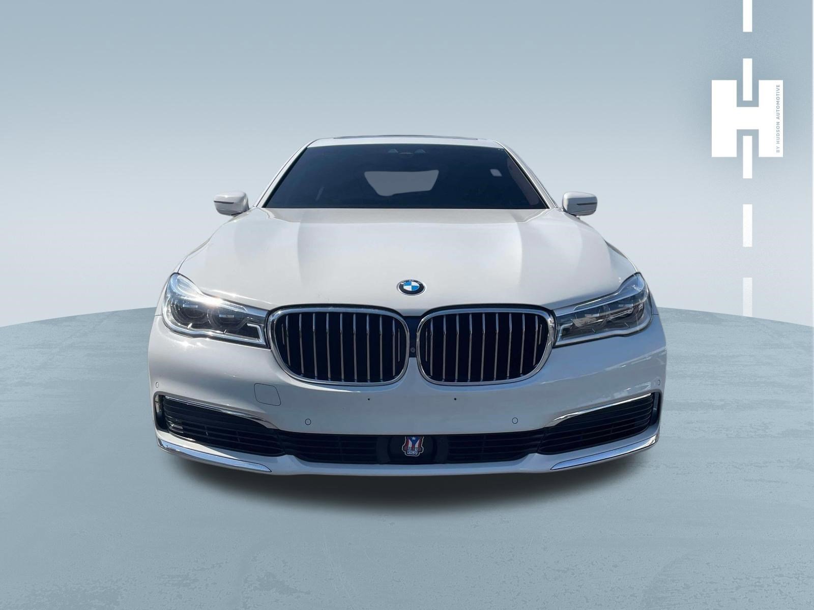 Used 2019 BMW 750i xDrive w/ Executive Package AWD/4WD image 2