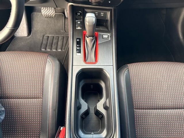 Used 2025 Nissan Kicks SR AWD/4WD image 19