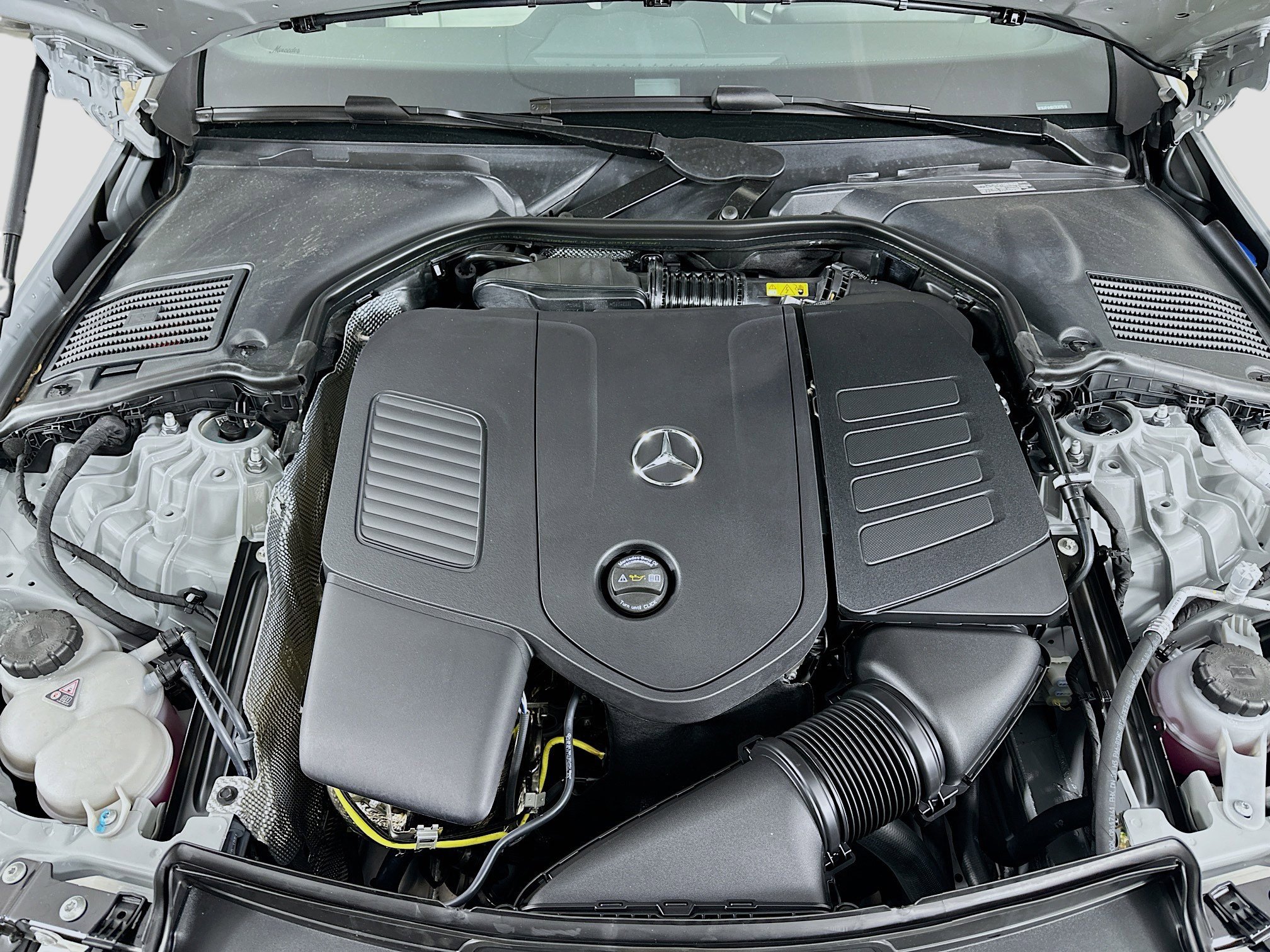 Used 2026 Mercedes-Benz C 300 4MATIC Sedan image 40