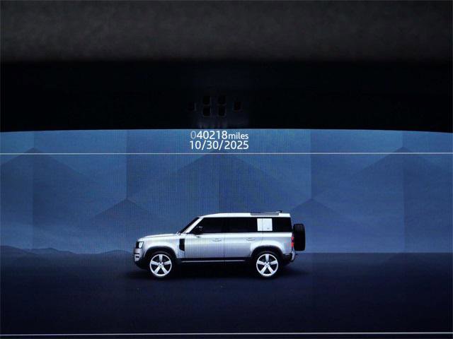 Used 2022 Land Rover Defender 110 SE image 18