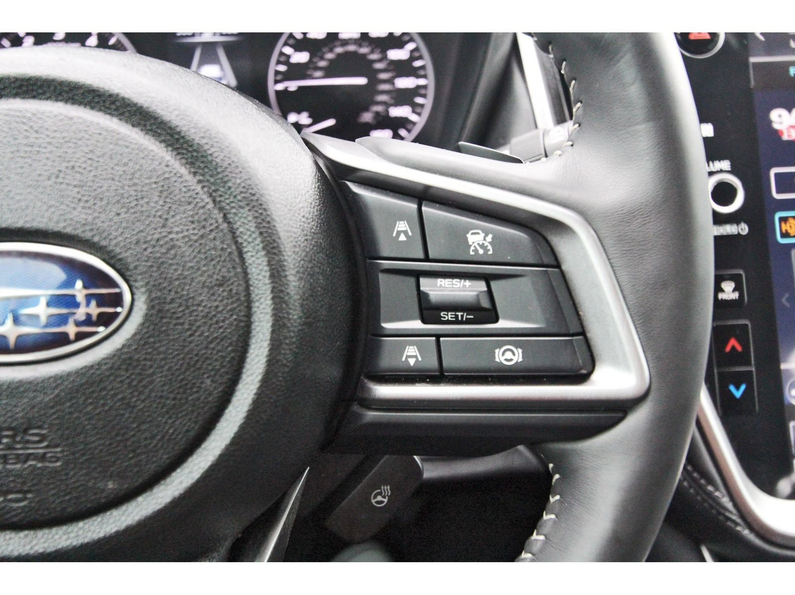 Used 2025 Subaru Outback Touring XT AWD/4WD image 16