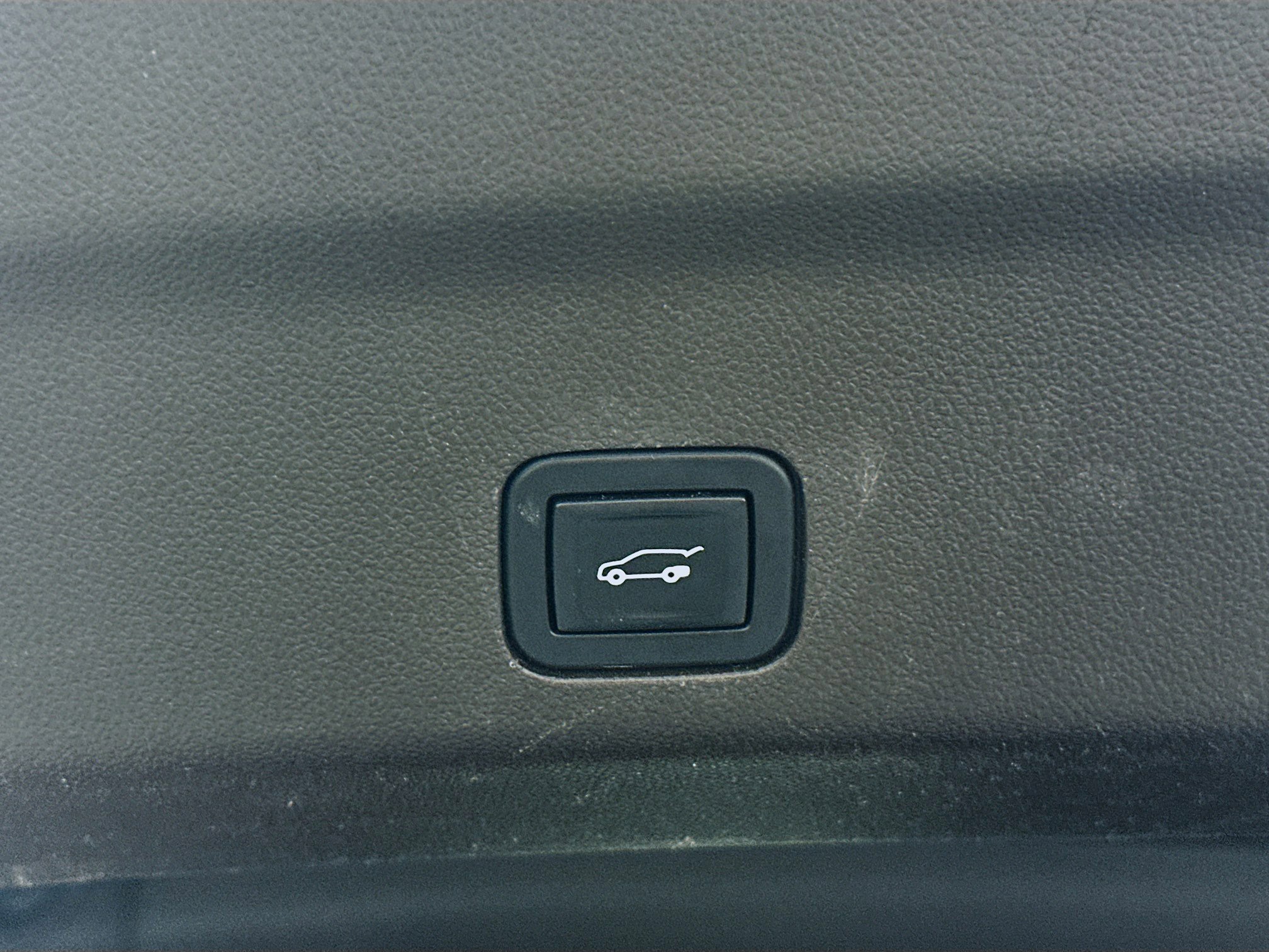 Used 2021 GMC Yukon XL Denali w/ Advanced Technology Package image 32