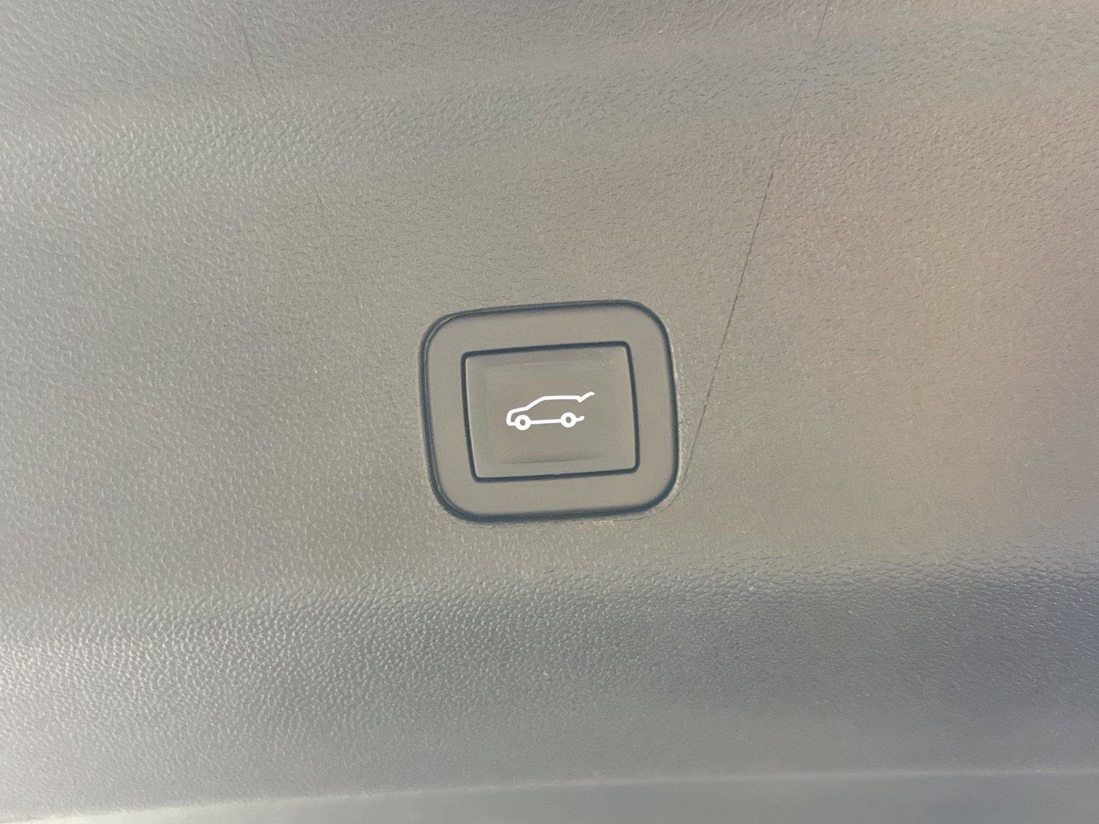 Certified 2024 GMC Yukon Denali Ultimate AWD/4WD image 19