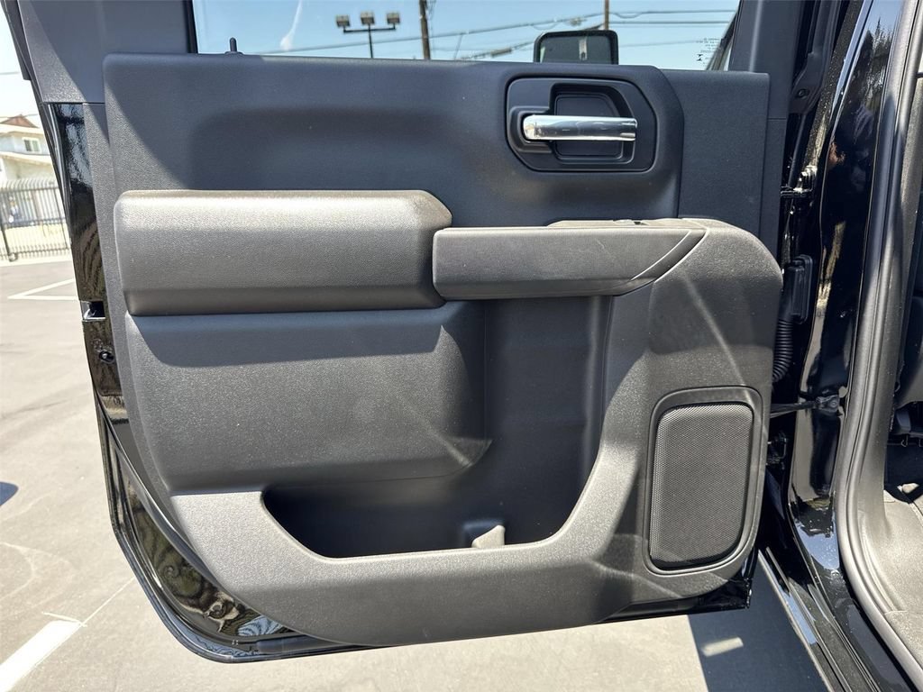 New 2026 Chevrolet Silverado 2500 Custom w/ Custom Value Package AWD/4WD image 24