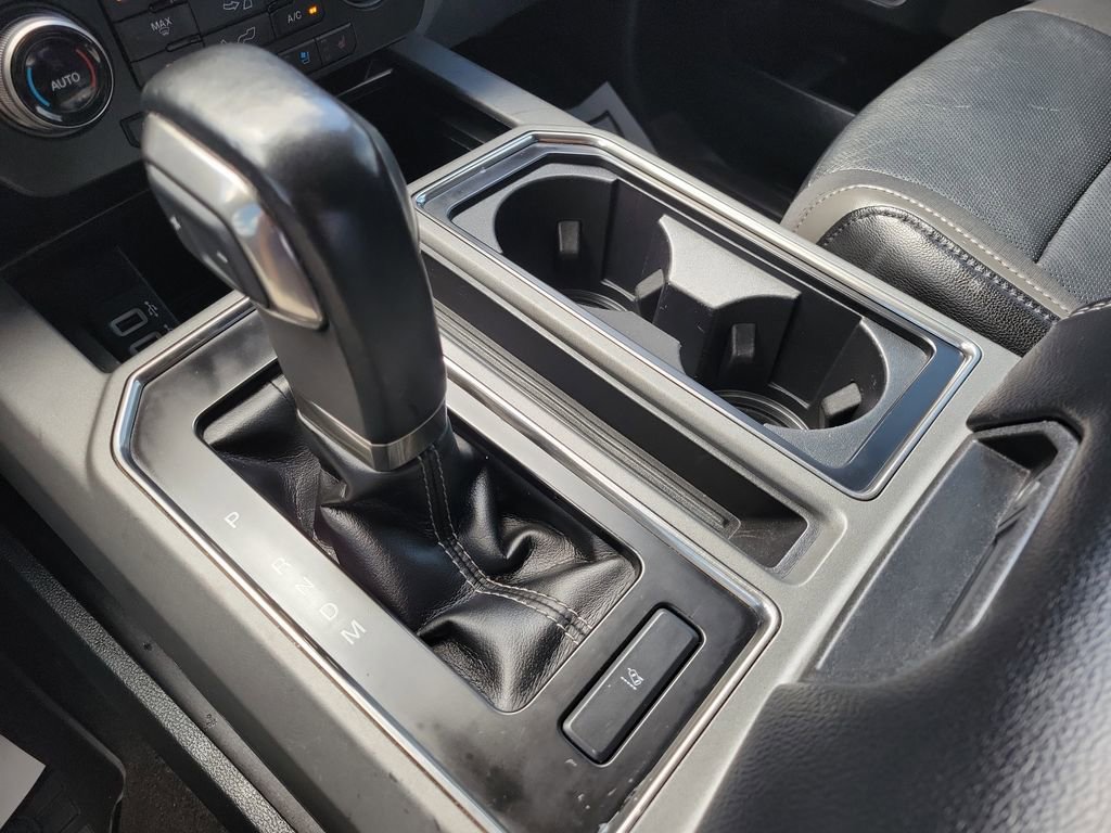 Used 2020 Ford F150 Raptor w/ Equipment Group 802A Luxury AWD/4WD image 32