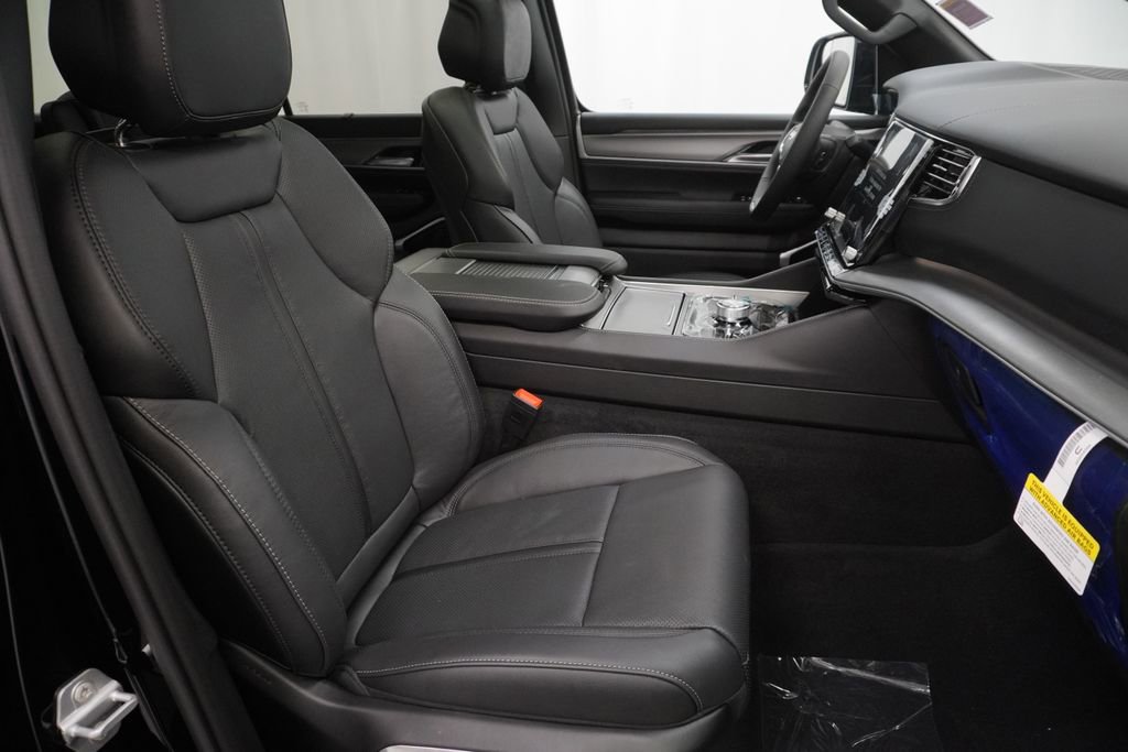 New 2026 Jeep Grand Wagoneer L Limited image 34