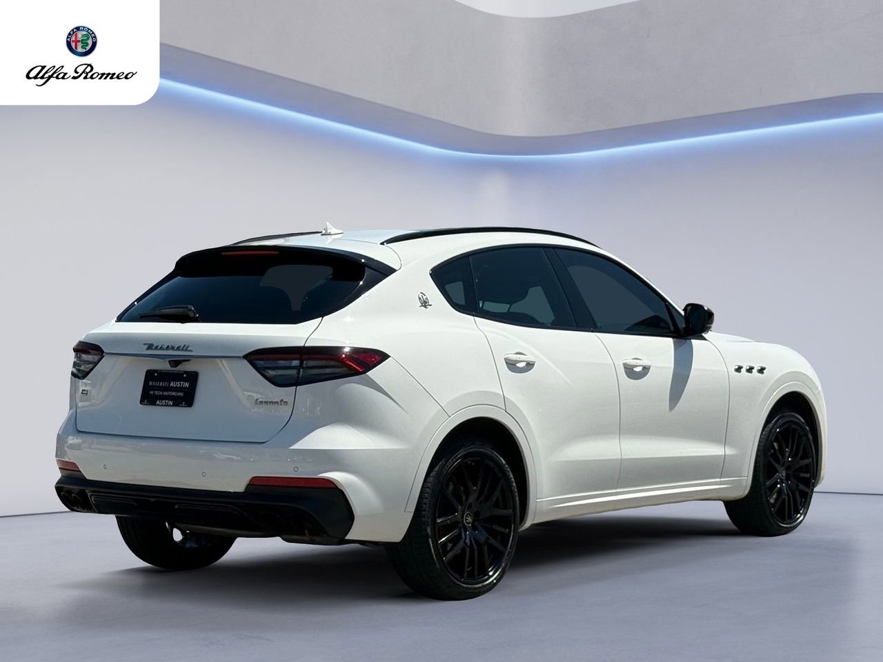 Used 2021 Maserati Levante AWD/4WD image 7