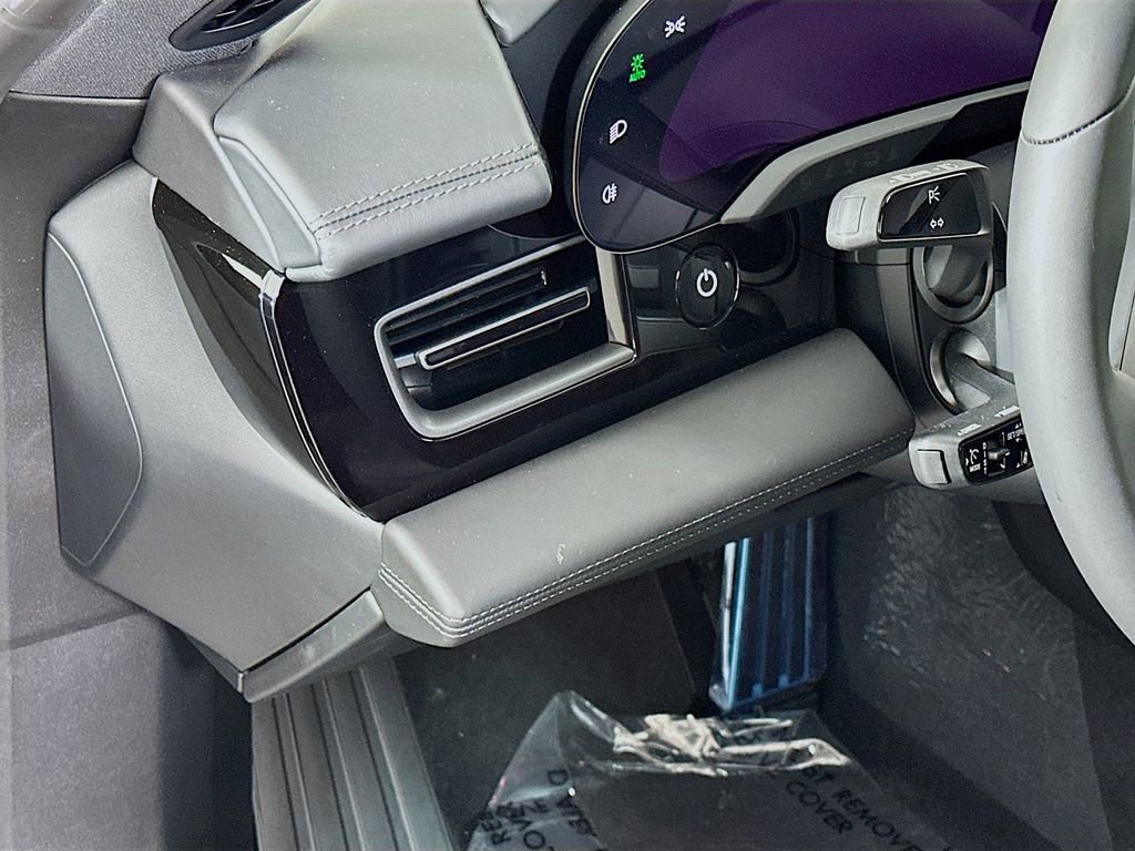 New 2025 Porsche Taycan image 11