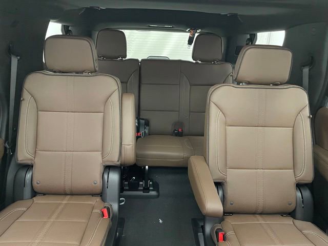 New 2026 Chevrolet Tahoe High Country w/ Sun And Tow Package AWD/4WD image 15