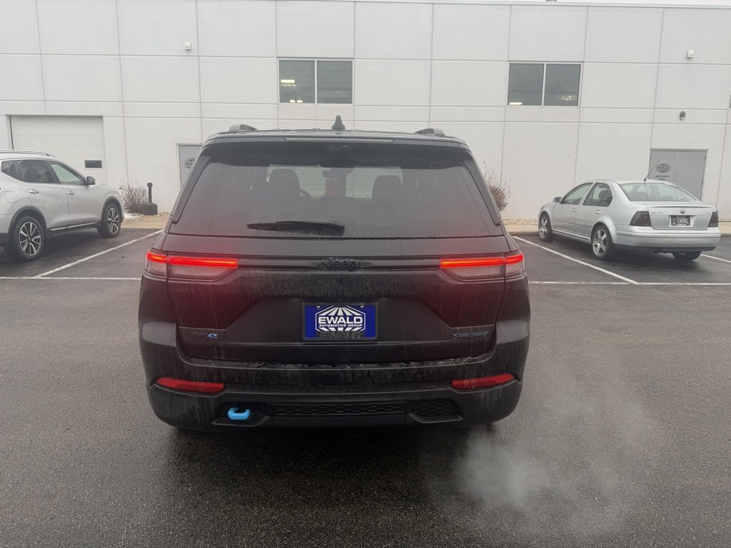 Used 2024 Jeep Grand Cherokee Trailhawk w/ Luxury Tech Group III image 5