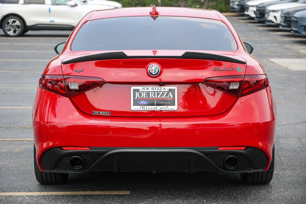 Used 2020 Alfa Romeo Giulia w/ Quick Order Package 22K Sport RWD image 14