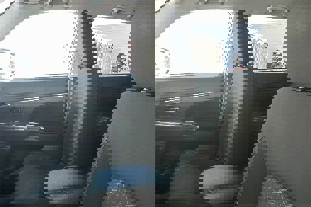 Used 2021 Mitsubishi Outlander Sport SE image 15